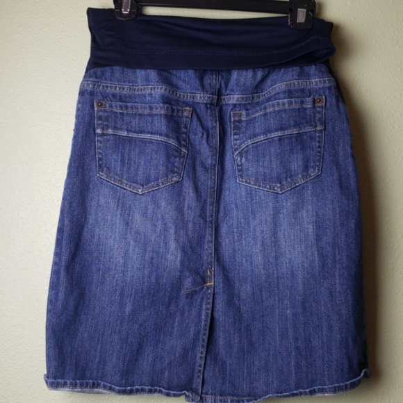 🎯 Liz Lange Maternity Skirt - Picture 3 of 5
